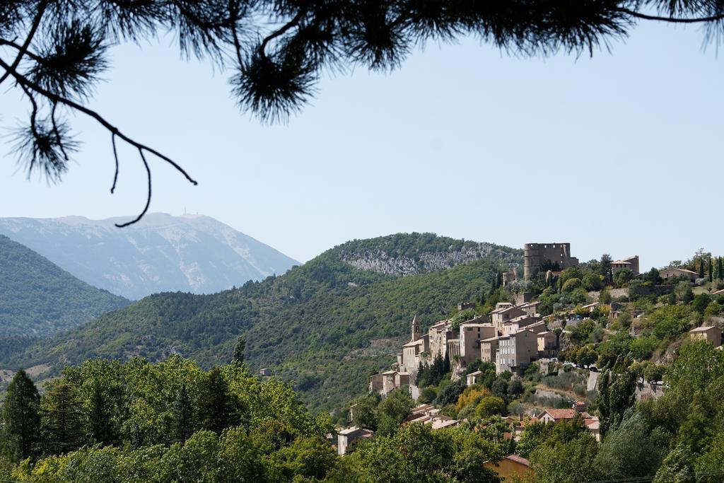 Vvf Drome Provence Hotel Монбран-ле-Бен Екстериор снимка