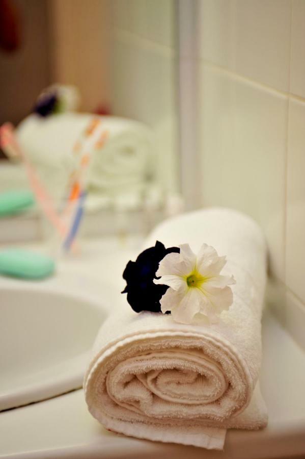 Vvf Drome Provence Hotel Монбран-ле-Бен Екстериор снимка